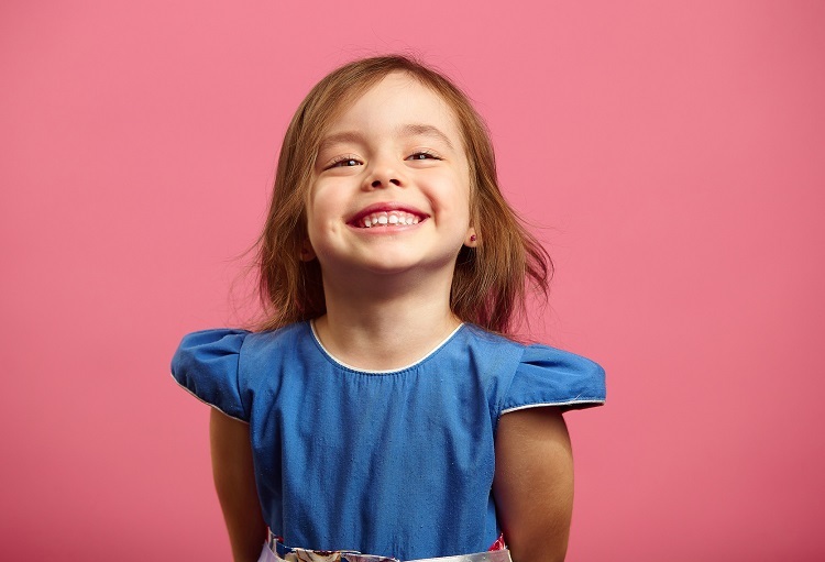 お子様に矯正治療を受けさせるべきかお悩みの保護者の方へ